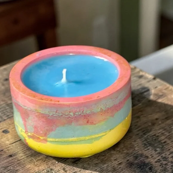 Handmade Soy Candle | Cotton Scent | Colorful Resin Container Artisan Home Decor - Picture 2 of 2